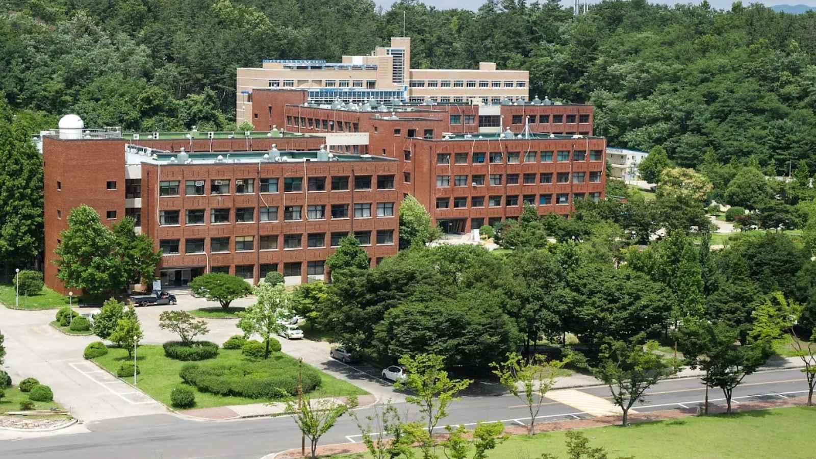 Đại học Quốc gia Gyeongsang