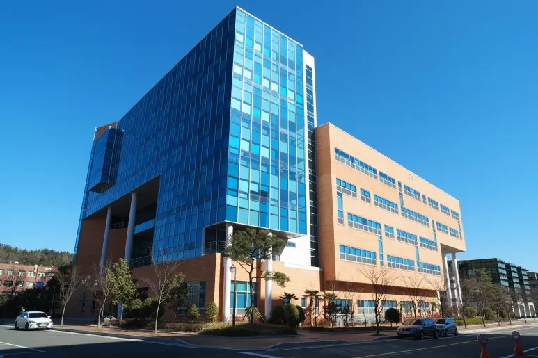 dai-hoc-quoc-gia-gyeongsang