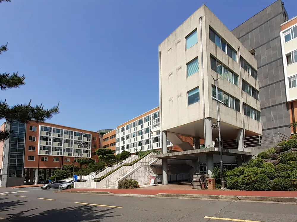 dai-hoc-quoc-gia-jeju