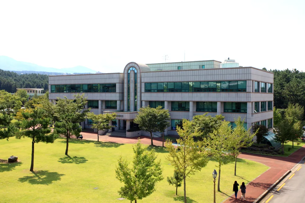 dai-hoc-quoc-gia-jeju