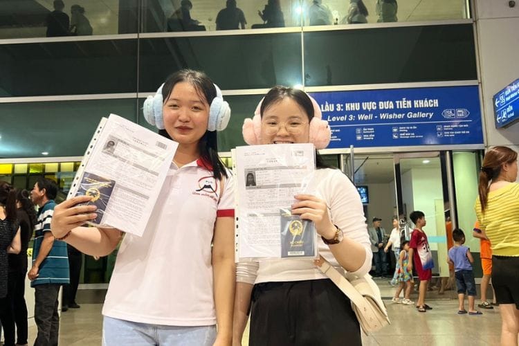 Visa Du Hoc Sao Vang Cuu Long 5.jpg