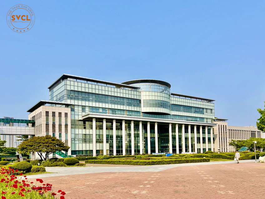 Đại học Quốc gia Incheon với các ngành kinh tế và thương mại được giảng dạy bằng Tiếng Anh