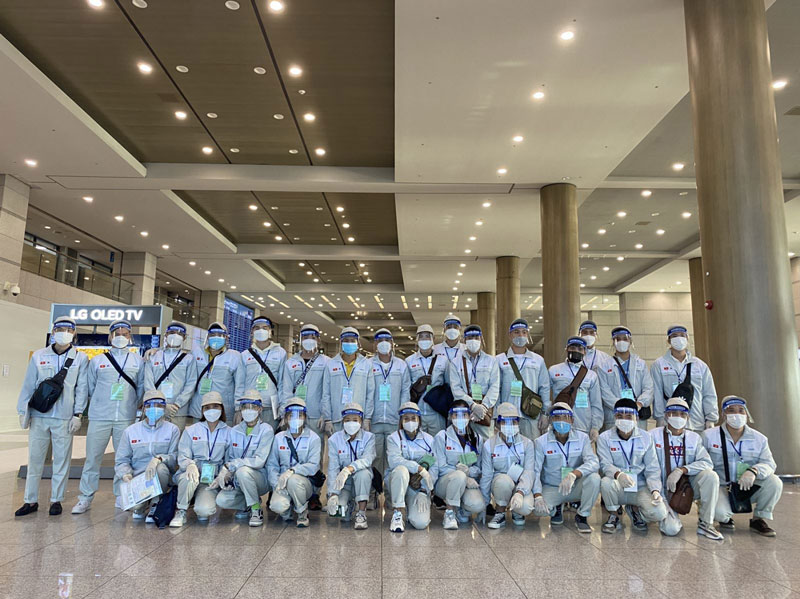 Lao động Hàn Quốc nhập cảnh tại sân bay Incheon Lao động Hàn Quốc nhập cảnh tại sân bay Incheon